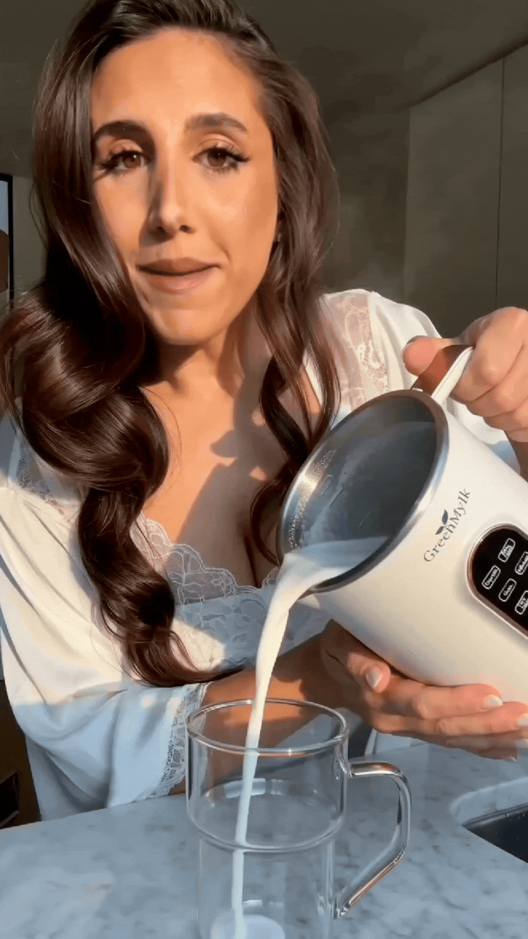 GreenMylk – מכשיר להכנת חלב צמחי